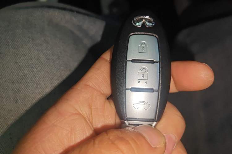 Used Infiniti Q50L 2018 2.0T Comfort Edition China VI Standard