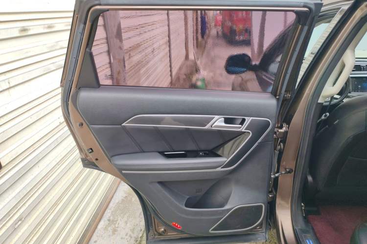 Used Haval H6 Coupe 2017 Red-Label 2.0T Automatic Two-Wheel Drive Elite Model
