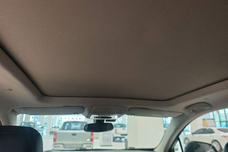 Used Cadillac XT5 2018 25T Luxury Model
