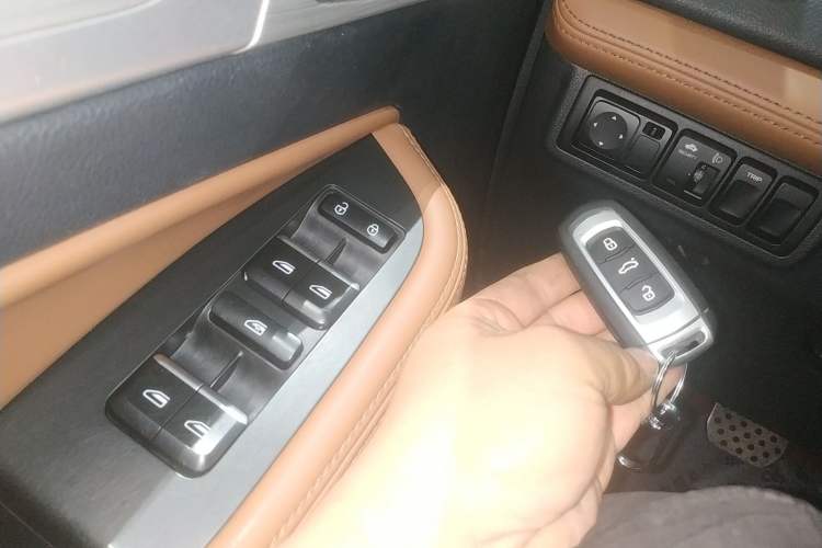 Used Geely Auto Vision X6 2018 1.4T CVT 4G Connected Luxury Version
