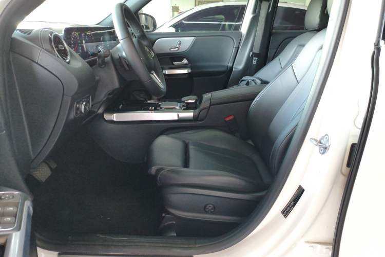 Used Mercedes-Benz GLB 2023 GLB 200 Dynamic Edition
