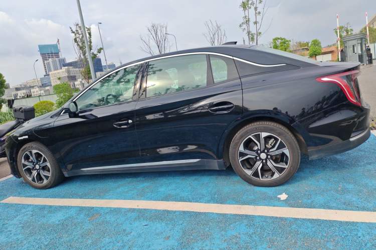 Used Hongqi E-QM5 2023 Revised Version Basic Travel Edition
