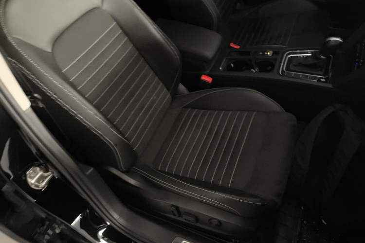 Used Volkswagen Magotan 2020 330TSI DSG Luxury Edition
