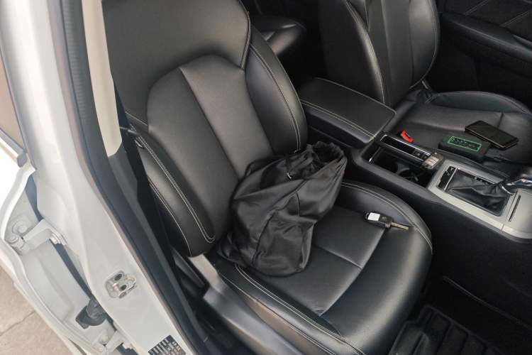 Used Roewe RX5 2016 20T Two-Wheel Drive Automatic Flagship Edition
