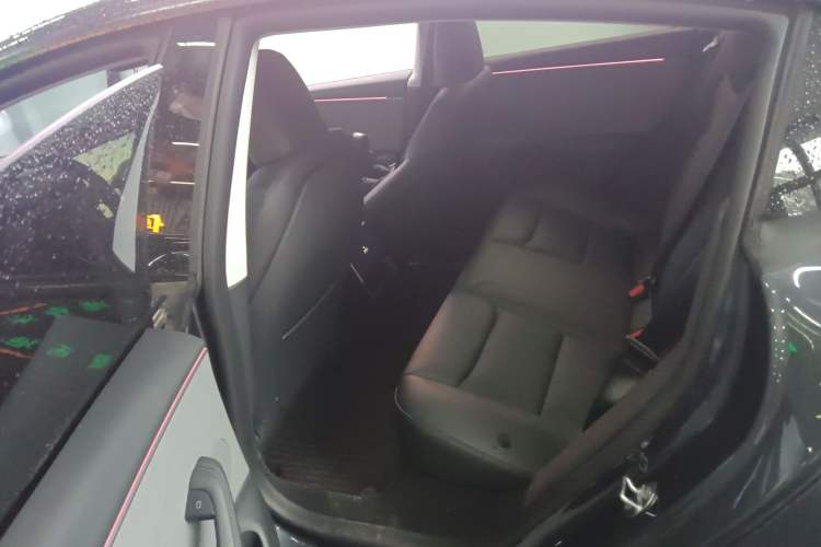 Used Tesla Model 3 2025 Rear-Wheel-Drive Version