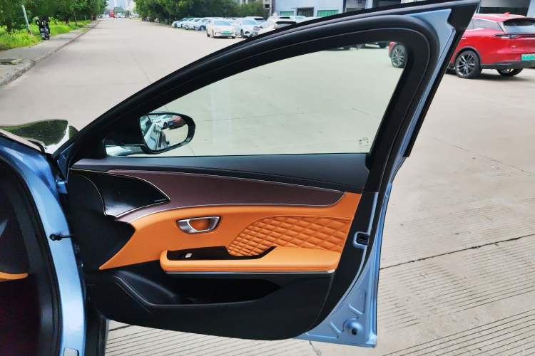 Used BYD Han 2023 EV Champion Edition 610KM All-Wheel-Drive Flagship Model
