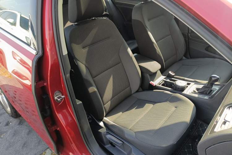 Used Volkswagen Golf 2016 1.6L Automatic Comfort Model