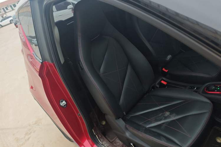 Used Chery Little Ant 2022 Sweet Pink Edition Half-Sugar Version Lithium Iron Phosphate 30 kW 301 km
