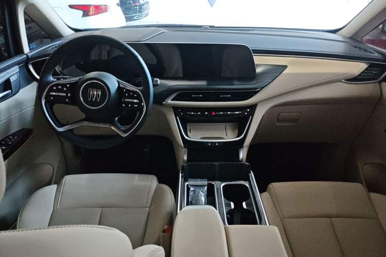 Used Buick GL8 New Energy 2025 Lu Shang Luxury Edition 7-Seater
