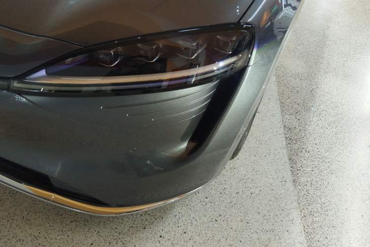 Used Hima Luxeed R7 2024 All-Electric 736 km Ultra