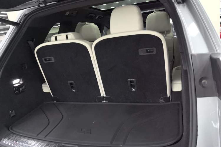 Used Li Auto L8 2023 Pro Model
