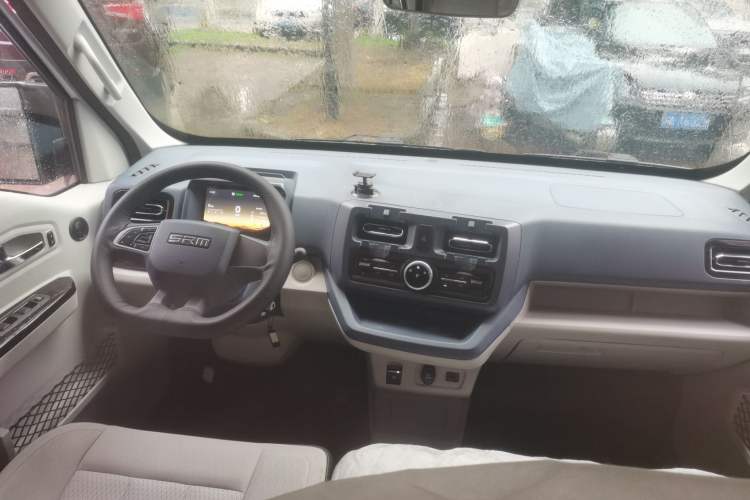 Used SRM New Energy E3L 2024 Standard 6-Seater Bus