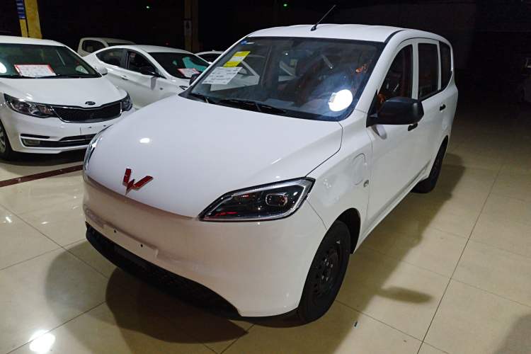 Used Wuling Hongguang New Energy 2024 All-Electric Model 300KM Standard Version