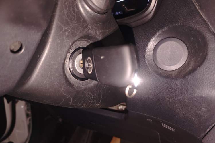 Used Toyota FRONTLANDER 2023 2.0L CVT Elite Edition
