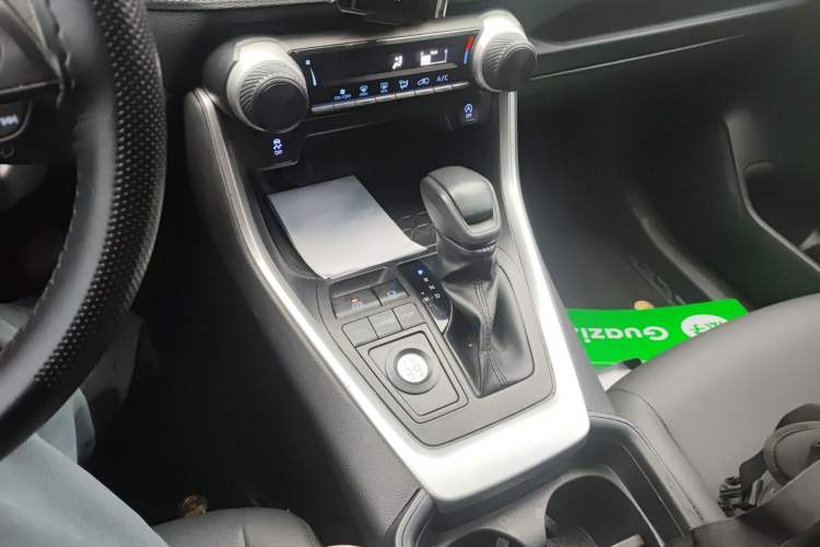 Used Toyota RAV4 2021 2.0L CVT Two-Wheel Drive Urban Edition
