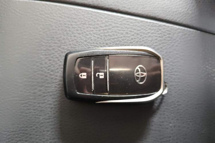 Used Toyota Highlander 2015 2.0T Four-Wheel Drive Luxury Edition 7-Seater
