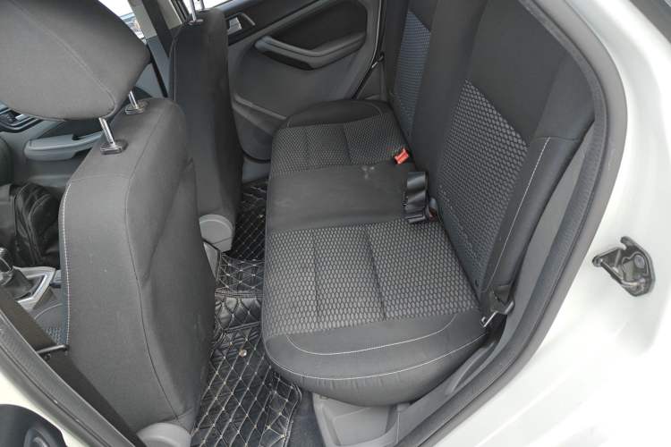 Used Ford Focus 2013 Hatchback Classic 1.8L Manual Base Model
