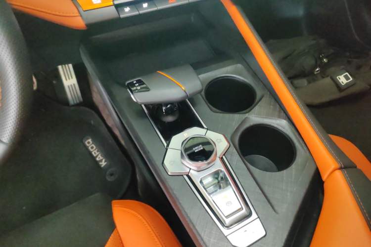 Used Changan UNI-V 2024 2.0T High-Performance Version
