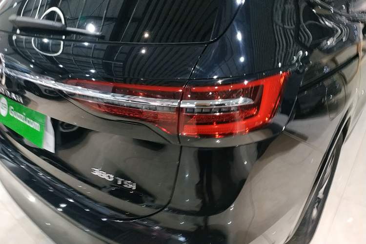 Used Volkswagen Viloran 2023 380TSI Luxury Edition
