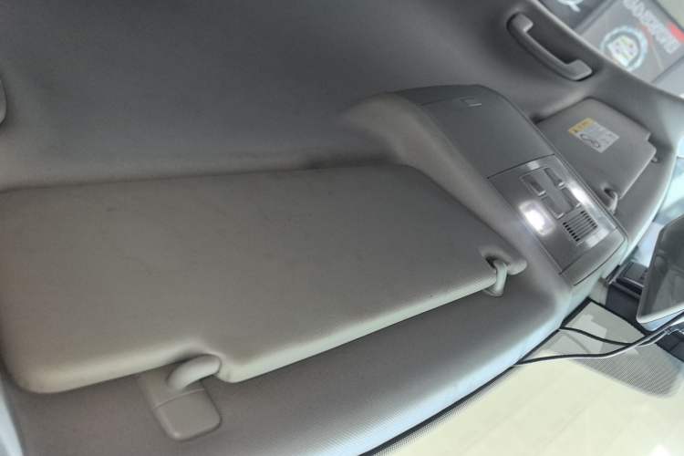 Used Volkswagen Tiguan L 2019 330TSI Automatic Two-Wheel Drive Luxury Edition China VI Standard
