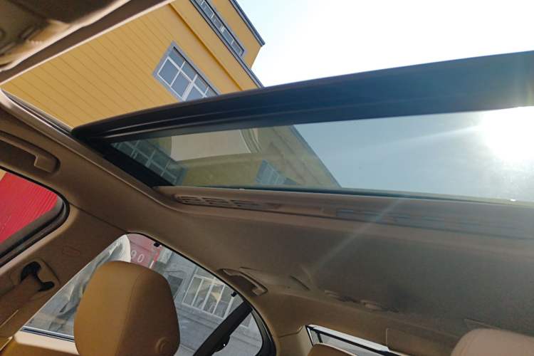 Used BMW 3 Series 2014 320Li Fashion Model
