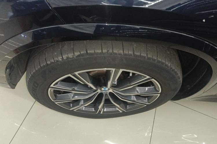 Used BMW X5 2022 Restyled xDrive 30Li Luxury Version M Sport Package
