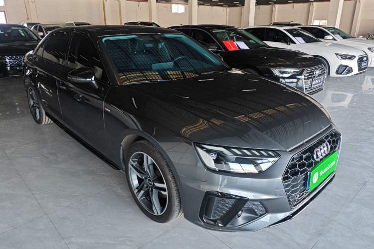 Used Audi A4L 2022 40 TFSI Luxury Dynamic Model
