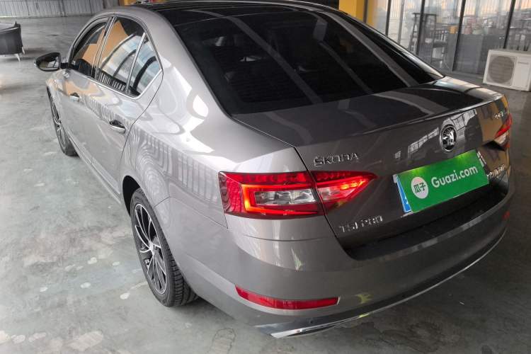 Used Skoda Octavia 2018 TSI280 DSG Luxury Edition