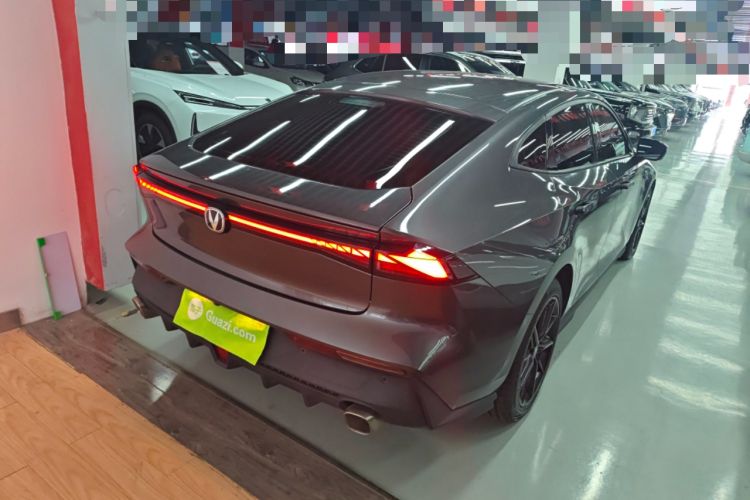 Used Changan UNI-V 2023 1.5T Premium Model