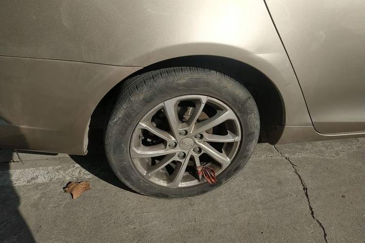 Used Geely Auto Emgrand 2021 UP 1.5L Manual Luxury Model
