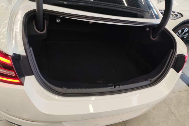 Used Hongqi H5 2022 Classic Model Facelift 1.5T DCT Qiyun Edition