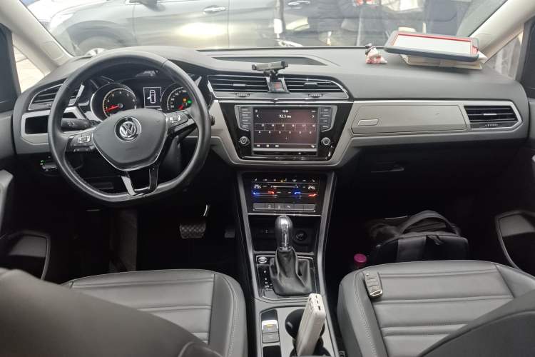 Used Volkswagen Touran 2021 Volkswagen Touran L 280TSI DSG Boundary Edition 7-Seater