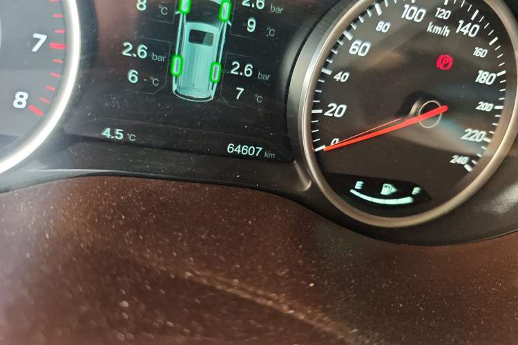 Used Baojun 730 2017 1.5T Manual Prestige Version 7 Seats
