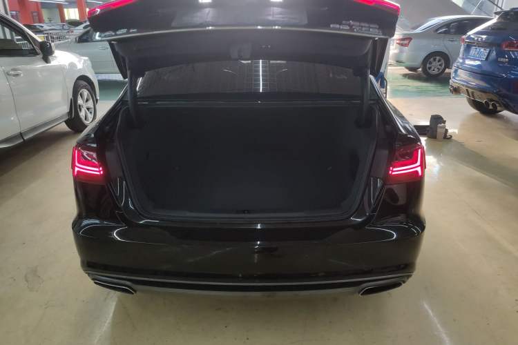 Used Audi A6L 2018 30th Anniversary Edition 45 TFSI quattro Luxury Model
