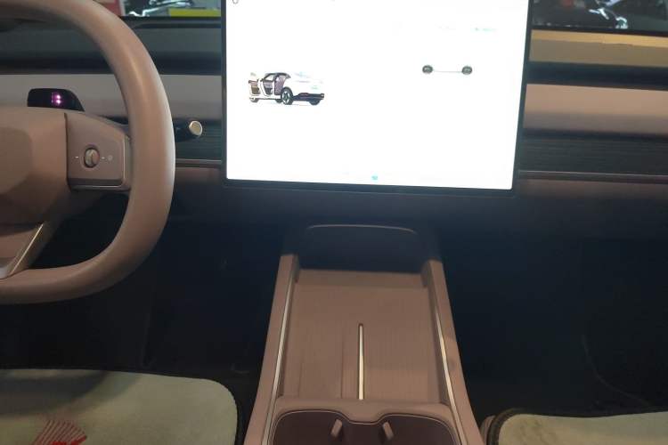 Used ONVO L60 2024 60 kWh Rear-Drive Version
