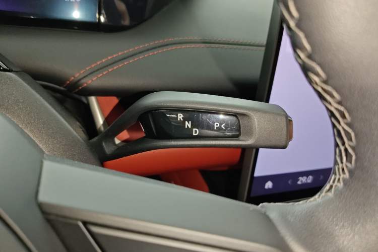 Used  SU7 2024 Four-Wheel Drive Ultra-Long Range Advanced Intelligent Driving Max Edition
