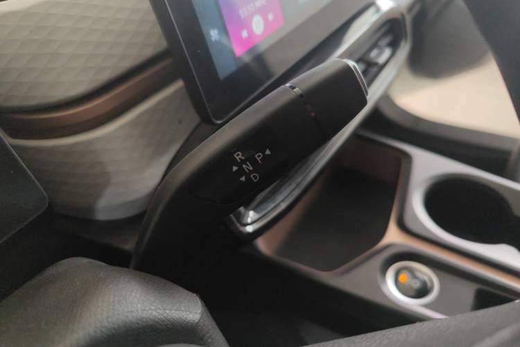 Used SOL E10X 2022 Flower Fairy Design Four-Leaf Clover