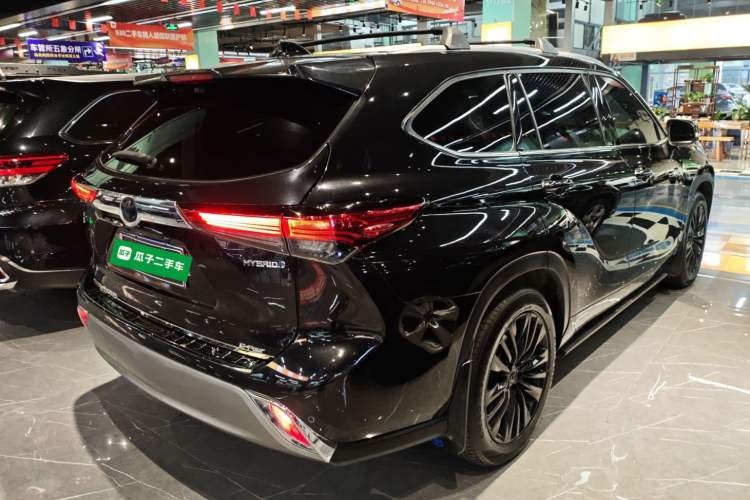 Used Toyota Highlander 2022 Dual-Engine 2.5L Four-Wheel Drive Prestige Version 7 Seats