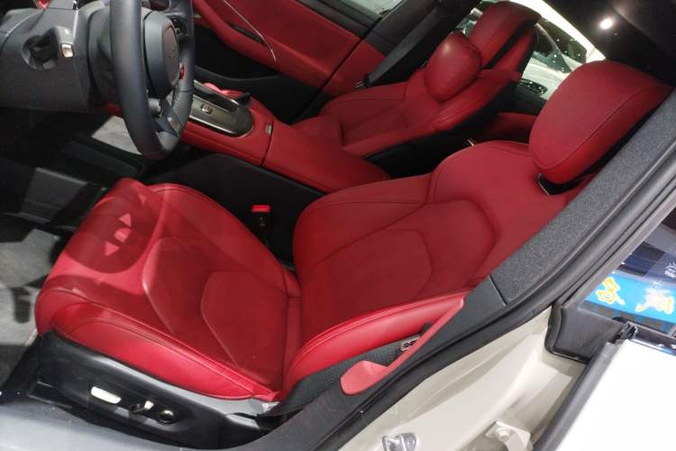 Used  SU7 2024 Rear-Drive Long-Range Intelligent Driving Version
