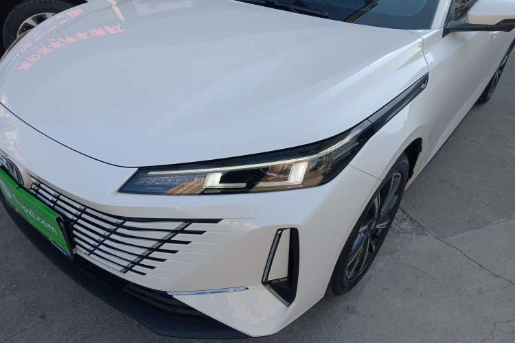 Used Changan Eado 2025 Blue Whale 1.5T 500Bar Prestige Model
