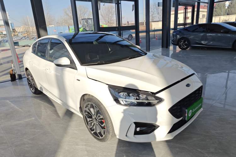 Used Ford Focus 2021 Sedan EcoBoost 180 Automatic ST Line

