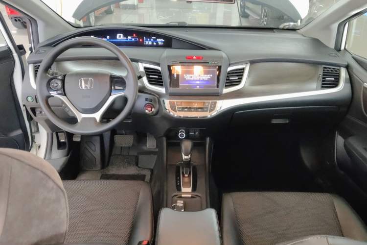 Used Honda Jade 2014 1.8L Automatic Comfort Elite Version 5 Seats
