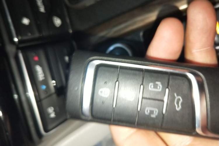 Used GAC Trumpchi M8 2018 320T Luxury Edition