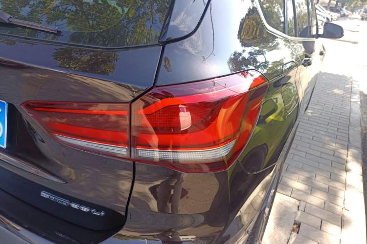 Used BMW X1 2021 sDrive25Li Leading Model
