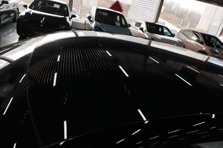 Used Volvo EX30 2025 Rear-Drive Long-Range Plus Model