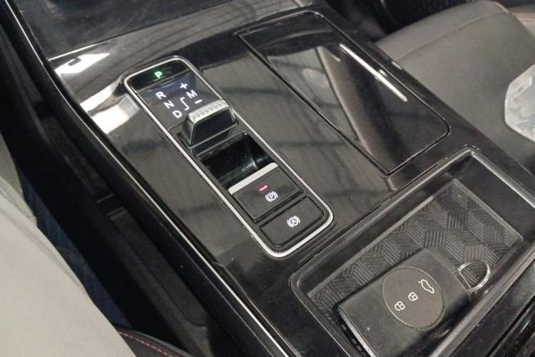 Used  Zhuifeng 2020 Chasing the Waves Edition 1.5T CVT Starry Edition
