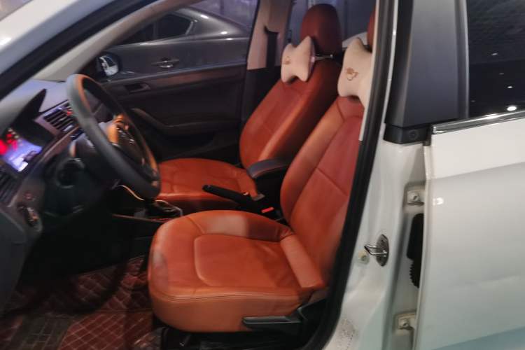 Used Volkswagen Santana 2016 1.6L Automatic Fashion Edition
