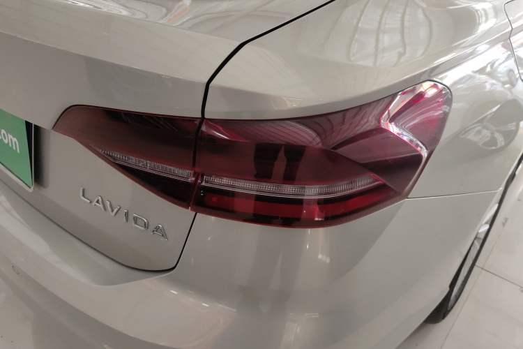 Used Volkswagen Lavida 2022 1.5L Automatic Comfort Edition