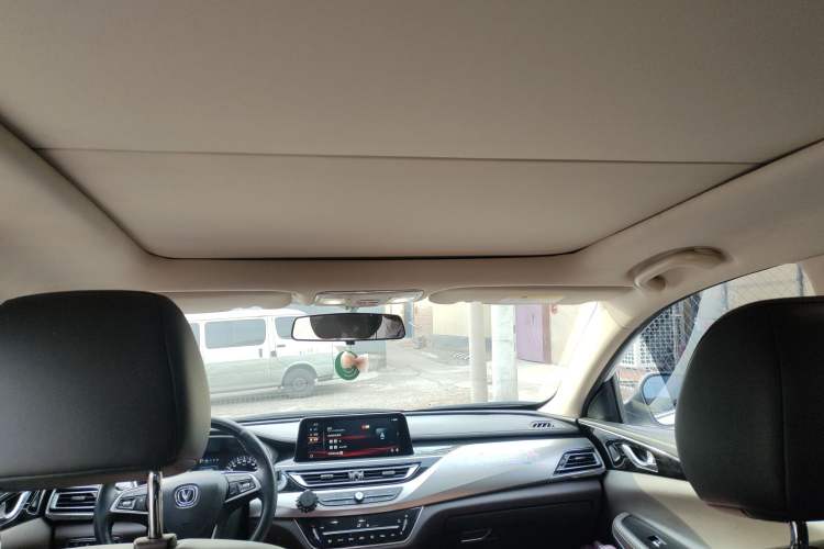 Used Changan Raeton CC 2018 1.5T Automatic Elegant Starry Edition China V Standard