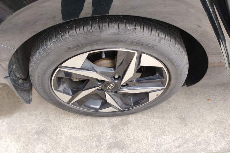 Used Hyundai Elantra 2021 1.5L CVT GLX Elite Edition
